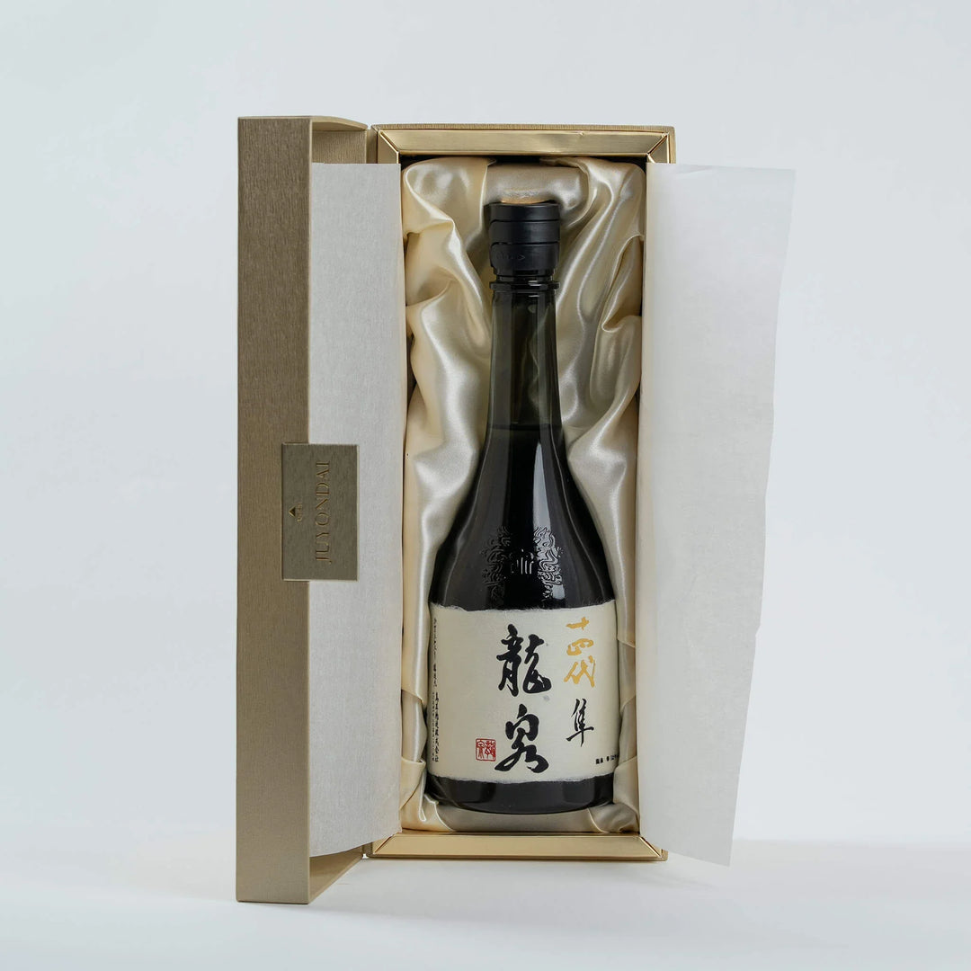 Exclusive Juyondai Ryusen Presentation Gift Box.